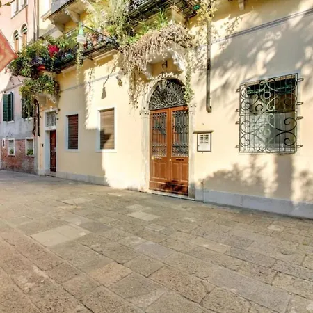 San Vio Dorsoduro Academia By Halldis Apartmán Benátky